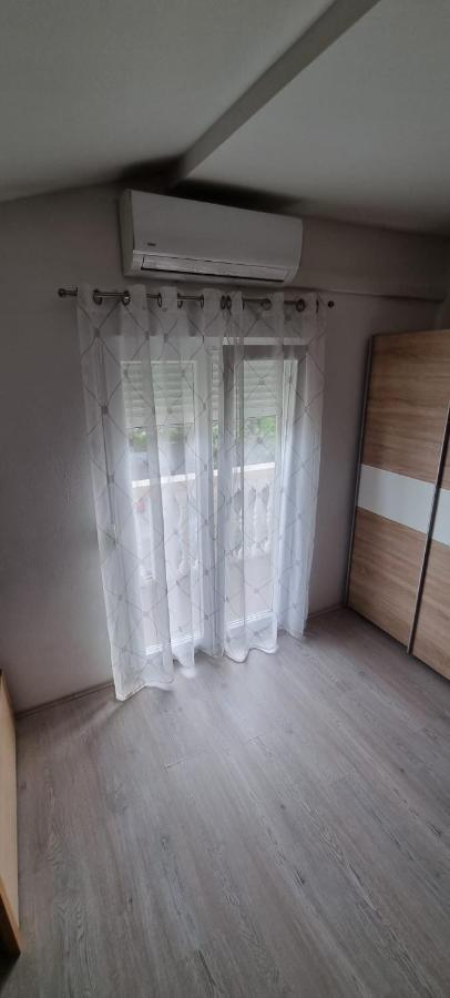 Apartmani Italo ビオグラード・ナ・モル エクステリア 写真