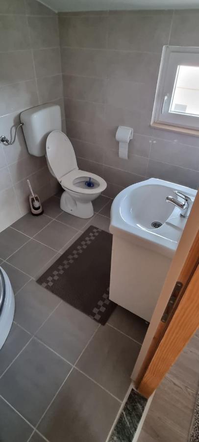 Apartmani Italo ビオグラード・ナ・モル エクステリア 写真