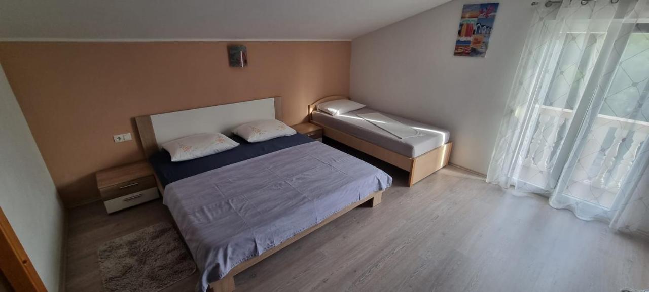 Apartmani Italo ビオグラード・ナ・モル エクステリア 写真